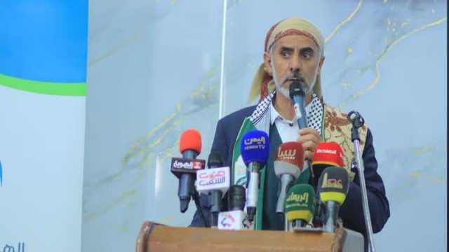 القائم بأعمال رئيس الوزراء يدشن المخيم الجراحي المجاني الثاني لأسر الشهداء