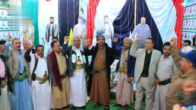 محافظ ريمة يزور معرض وروضة الشهداء في الجبين