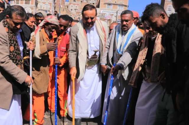 تدشين حملة النظافة والتوعية المجتمعية 12/12 بأمانة العاصمة