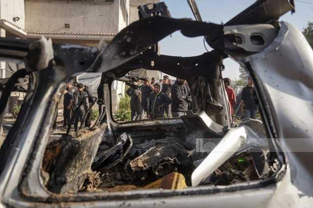 استشهاد أربعة فلسطينيين وإصابة آخرين بقصف العدو الصهيوني مركبة غرب غزة