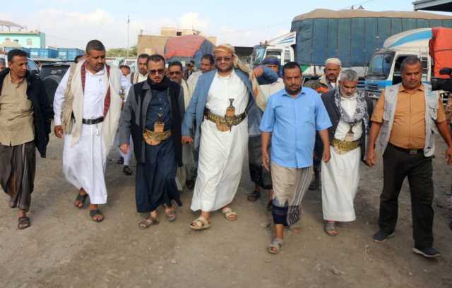 المساوى ومهدي يتفقدان مكاتب الضرائب بمحافظة تعز