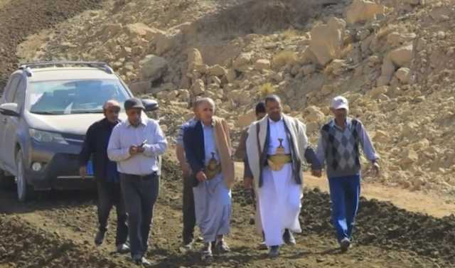 محافظ صعدة يطلّع على سير العمل في المرحلة الثانية من مشروع طريق دماج – آل سالم