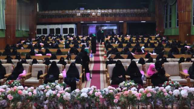 الشرطة النسائية بصنعاء تنظم فعالية ثقافية احتفاءً بمولد فاطمة الزهراء