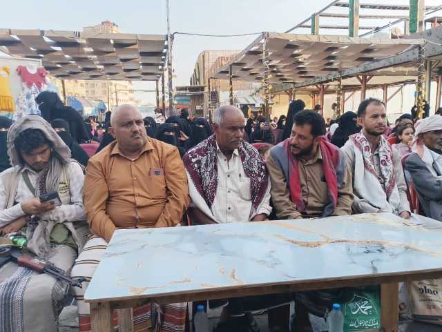 فعالية خطابية وبازار خيري للأسر المنتجة في الحديدة بذكرى فاطمة الزهراء