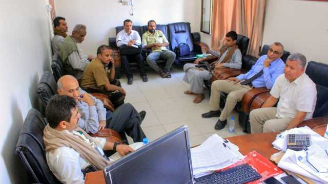 بحث تعزيز التعاون بين جامعة الحديدة ووزارة الزراعة والثروة السمكية