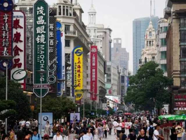 تجارة بكين الخارجية تقفز إلى 2.93 تريليون يوان خلال 11 شهراً