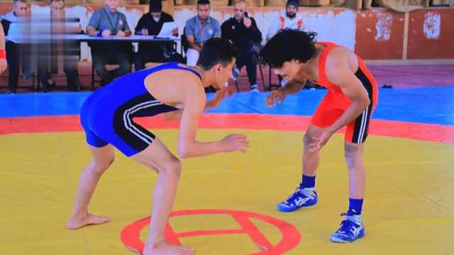 منافسات قوية تحدد طرفي نهائيات بطولة الجمهورية لناشئي المصارعة بصنعاء