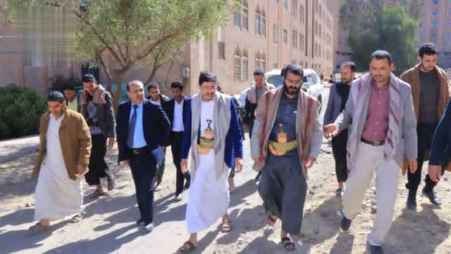 الصعدي والبخيتي يطلعان على أوضاع سكن سنان الطلابي الخيري