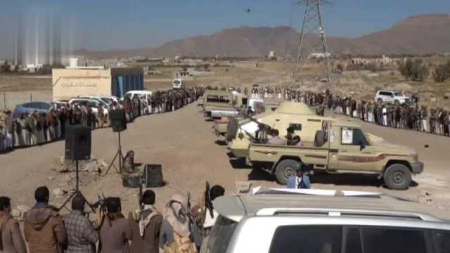 وقفة قبلية مسلحة في سنحان تأكيدًا للجهوزية والاستنفار