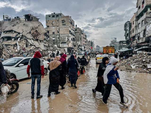 مركز حقوقي يحذر من كارثة وشيكة للنازحين بغزة نتيجة القيود “الإسرائيلية”