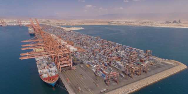 سلطنة عُمان تحقق فائضًا تجاريًا بـ3.885 مليار ريال عماني حتى سبتمبر 2025