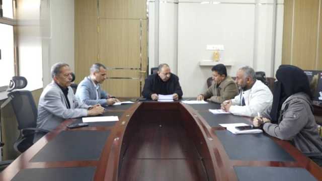 اجتماع لمناقشة الشراكة بين وزارة الاتصالات وهيئة مكافحة الفساد