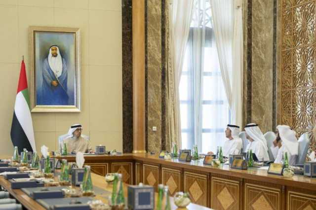 برئاسة منصور بن زايد.. مجلس إدارة المصرف المركزي يستعرض مستجدات مشاريع البنية التحتية المالية وخطط دعم الكوادر الوطنية في القطاع المالي