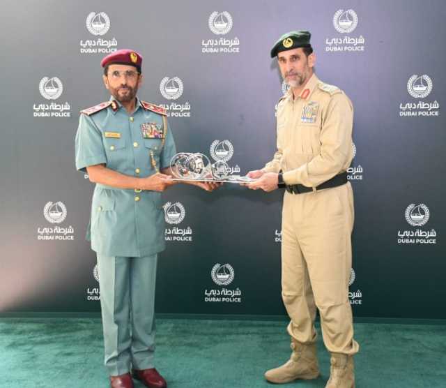 وكيل وزارة الداخلية يزور القيادة العامة لشرطة دبي