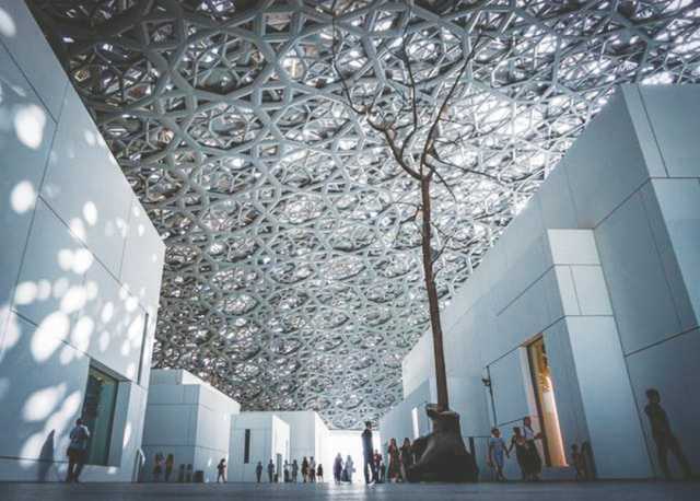 متحف اللوفر أبوظبي يكشف أسماء أعضاء لجنة التحكيم والفنانين المرشحين للمشاركة في معرض «فن الحين 2024» وجائزة «ريتشارد ميل للفنون»