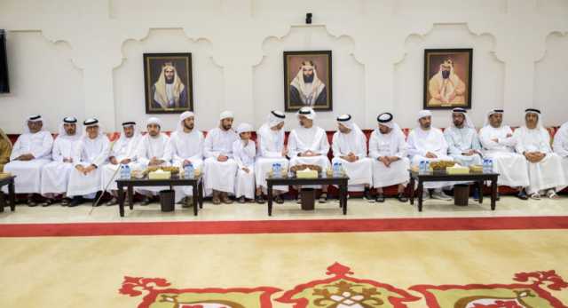 ولي عهد أبوظبي يقدم واجب العزاء في وفاة سعيد بخيت الكتبي