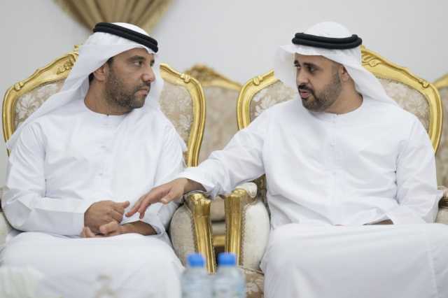ذياب بن محمد بن زايد يقدم واجب العزاء إلى ذوي شهيد الوطن سليمان الشحي