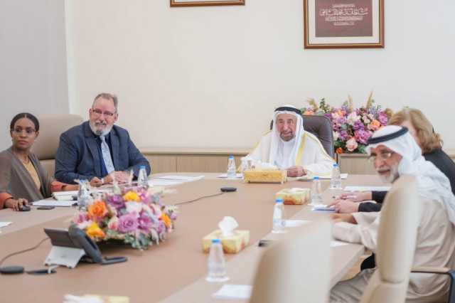 سلطان القاسمي يترأس اجتماع مجلس أمناء أكاديمية الشارقة للفنون الأدائية