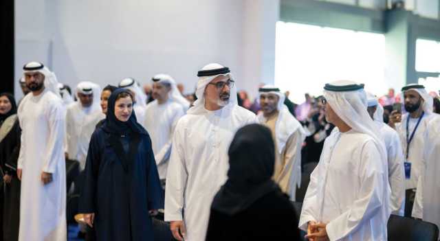 خالد بن محمد بن زايد يشهد فعاليات النسخة الثانية من ملتقى “التعليم أولاً”