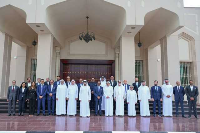حمدان بن محمد يلتقي مجموعة من رجال الأعمال في دبي من أصحاب الأيادي البيضاء