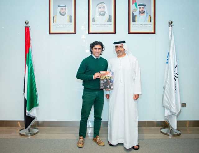 حامد بن زايد يكرم عضواً في الهيئة الأكاديمية لجامعة خليفة بعد تسمية كويكب باسمه