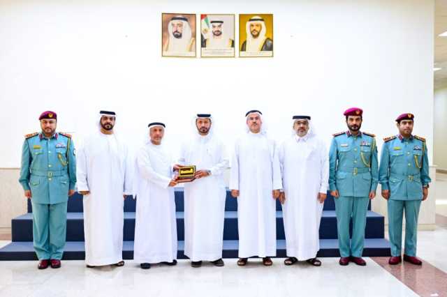 “شرطة الشارقة وجمعية الشارقة الخيرية” تعززان سبل التعاون المشترك بينهما