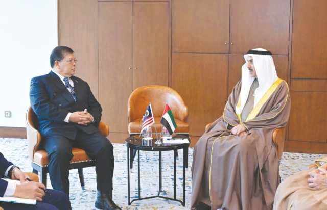 صقر غباش ورئيس مجلس النواب الماليزي يبحثان التعاون البرلماني الثنائي
