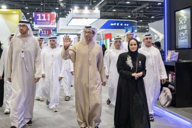 منصور بن زايد يزور فعاليات “اصنع في الإمارات 2025” ويؤكد دعم القيادة لنمو الصناعات الوطنية