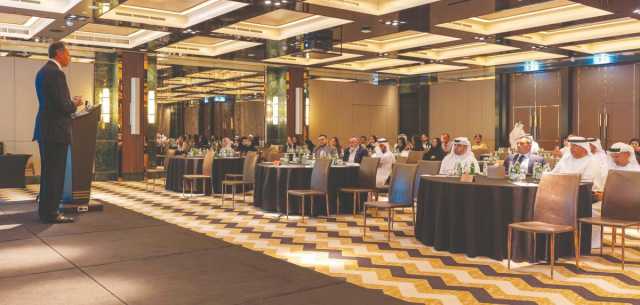 تعاون بين دائرة الاقتصاد والسياحة و”مالية دبي” لإطلاق برنامج “قيمة دبي” للارتقاء بواقع التصنيع المحلي