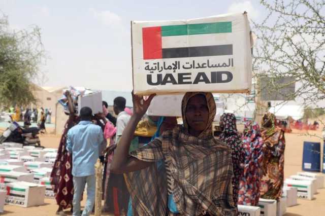 الإمارات تقدم 3 آلاف سلة غذائية لدعم اللاجئيين السودانيين في تشاد