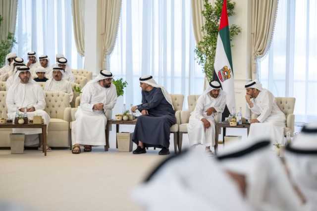 رئيس الدولة يستقبل ولي عهد أم القيوين ويبحثان عددا من الموضوعات التي تتعلق بشؤون المواطن والوطن