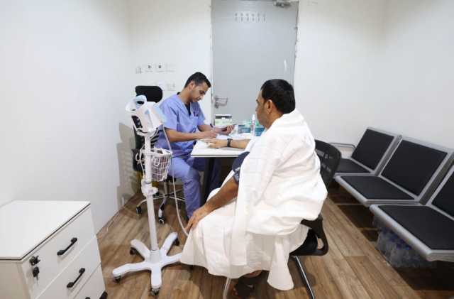 الفرق الطبية تواصل تقديم خدماتها بالتزامن مع توافد حجاج الدولة على مشعر منى
