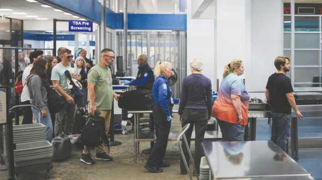 أمريكا.. إلغاء مئات الرحلات الجوية بسبب الإغلاق الحكومي