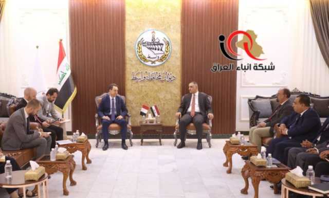 محافظ واسط يستقبل السفير الفرنسي ويستعرض معه سبل الاسهام في تطوير الجوانب المختلفة بالمحافظة