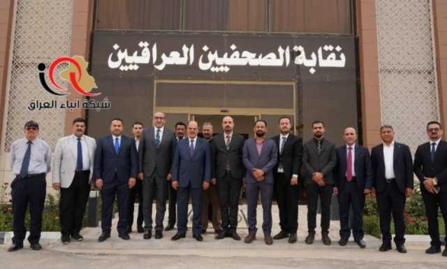 نقيب الصحفيين العراقيين يلتقي عدداً من الاعلاميين في محافظة النجف الأشرف ويثنى على جهودهم في تبني اعلام حقيقي وهادف..