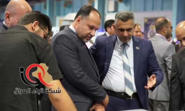 رئيس جامعة الفرات الأوسط يفتتح معرض مشاريع التخرج في الكلية التقنية الهندسية النجف
