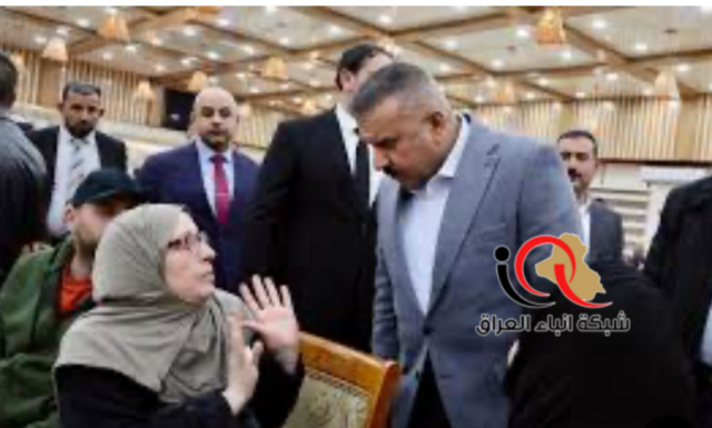 ثمار المتابعة الميدانية لوزير الداخلية.. البطاقة الوطنية في مدينة الكاظمية.. التعامل الجيد والإبتعاد عن الروتين