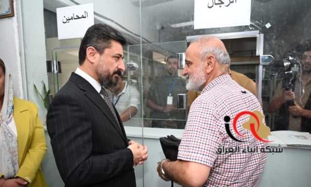 خلال زيارته إلى مديرية تنفيذ البياع…وزير العدل يوجّه بتبسيط الإجراءات وتقديم الخدمات للمواطنين بانسيابية، ويُشيد بأهمية الدفع الإلكتروني في تقليل حالات الفساد وتسريع إنجاز المعاملات