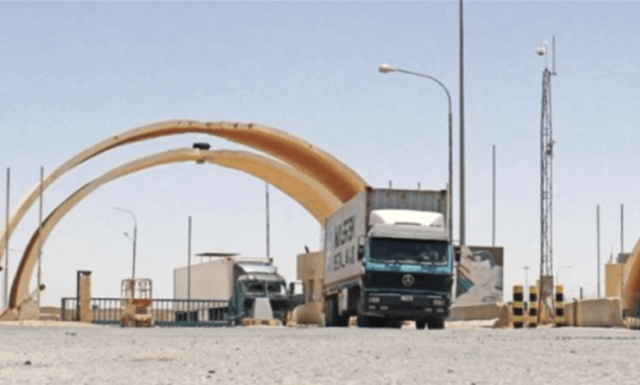 العراق يستأنف التبادل التجاري عبر منفذ القائم الحدودي