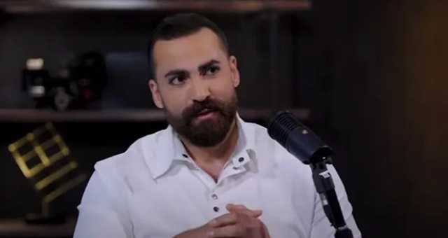 مهيار خضور يروي قصة زواجه ويُعلّق على قبلة “شيكاغو” المثيرة للجدل