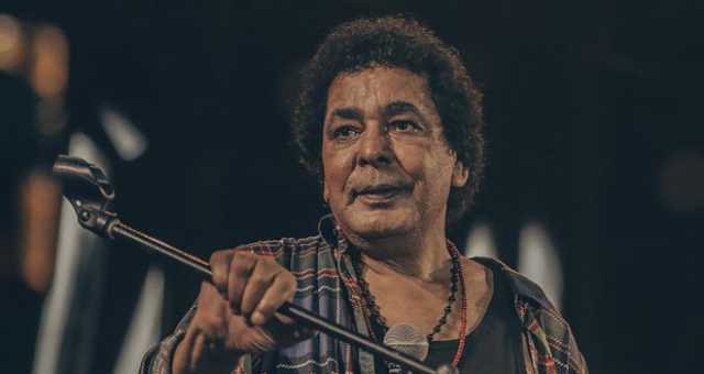 محمد منير يلغي جولته الغنائية في أميركا لهذا السبب