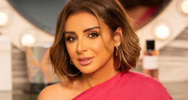 أنغام بفيديو نادر مع والدها.. هكذا بدأ عشقها للغناء