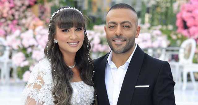 زوجة تامر عاشور بعد عقد قرانهما: “أنا سعيدة الحظ”