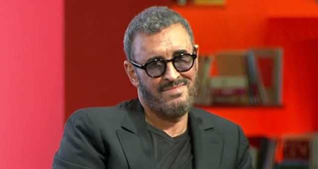 كاظم الساهر من معرض الشارقة للكتاب: “أمر بأزمة نفسية ووصلت إلى طريق مسدود”