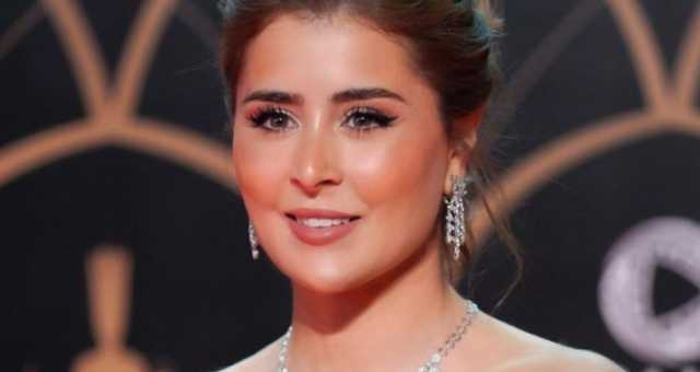 عائشة بن أحمد تروّج لأولى بطولاتها المطلقة في الدراما