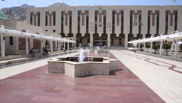 نجاح عملية  فتق في عضلات جدار البطن لمعتمر يمني 