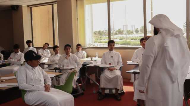 تطبيق عملي للمهارات.. تدريبات مكثفة لتحويل طلاب الثانوية لـ”قادة نجوم“