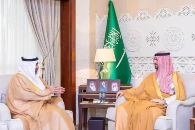 نائب أمير الشرقية يثمن جهود تقديم الرعاية المتكاملة خلال استقبال وزير الصحة