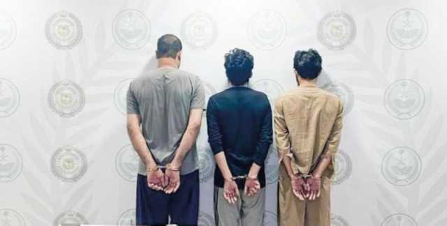 الشرقية.. القبض على 3 مقيمين لترويجهم مخدر الشبو