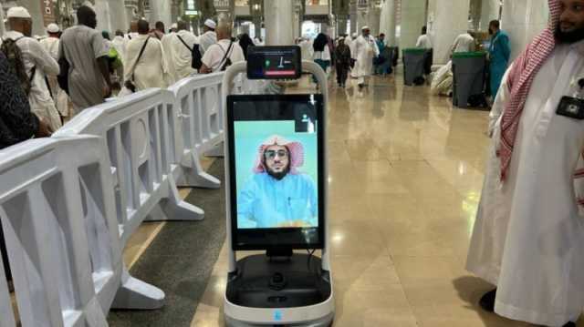 السديس: تطبيقات ذكية لتعزيز مواقع إجابة السائلين بالحرمين